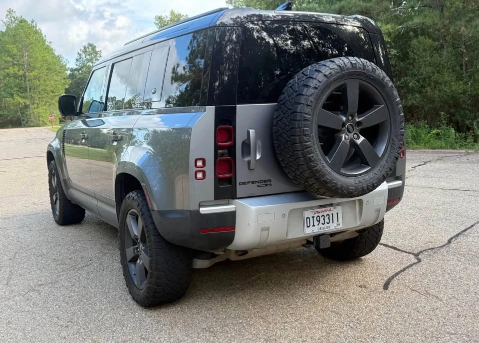 2020 Land Rover Defender L663 - Image 8 of 19