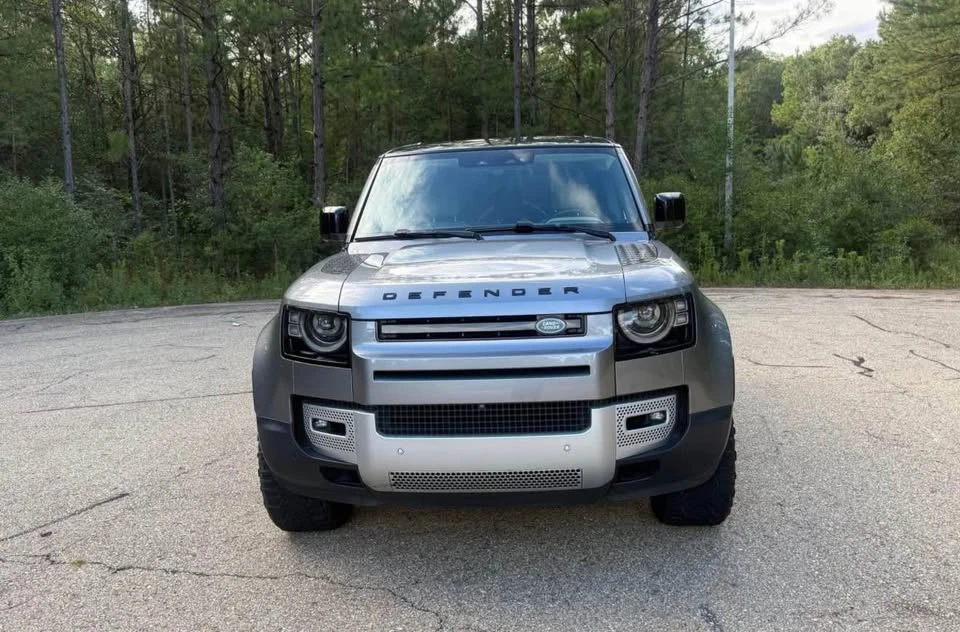 2020 Land Rover Defender L663 - Image 2 of 19