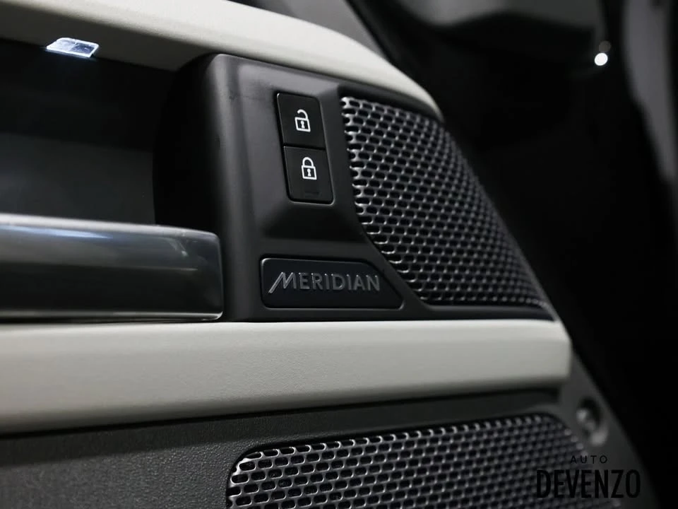 2020 Land Rover Defender L663 - Image 16 of 20