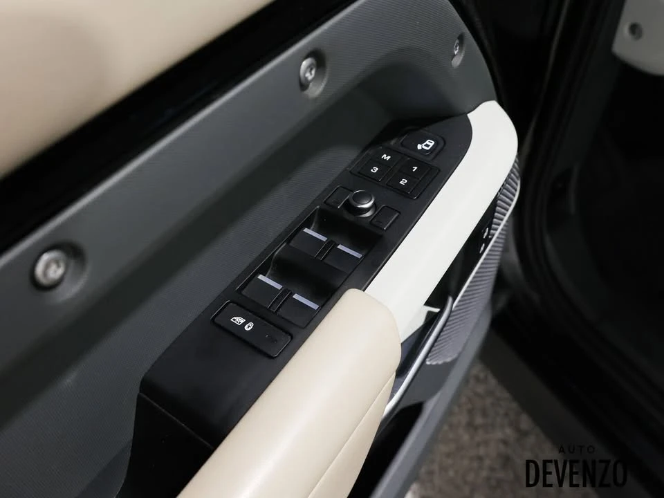 2020 Land Rover Defender L663 - Image 15 of 20