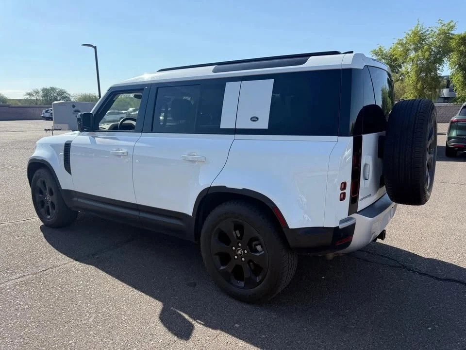 2020 Land Rover Defender L663 - Image 7 of 20