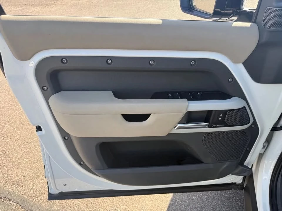 2020 Land Rover Defender L663 - Image 15 of 20