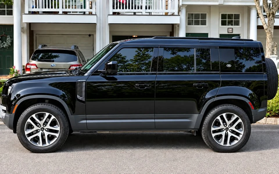 2020 Land Rover Defender L663 - Image 3 of 9