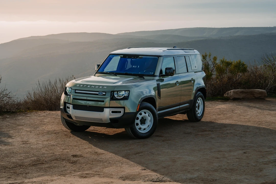 2020 Land Rover Defender L663 - Image 13 of 31