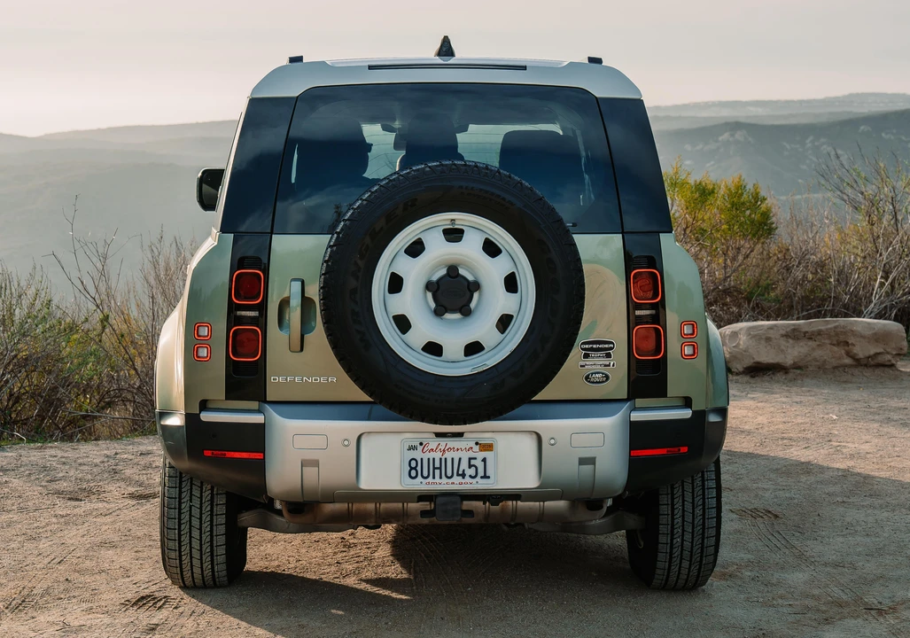 2020 Land Rover Defender L663 - Image 23 of 31
