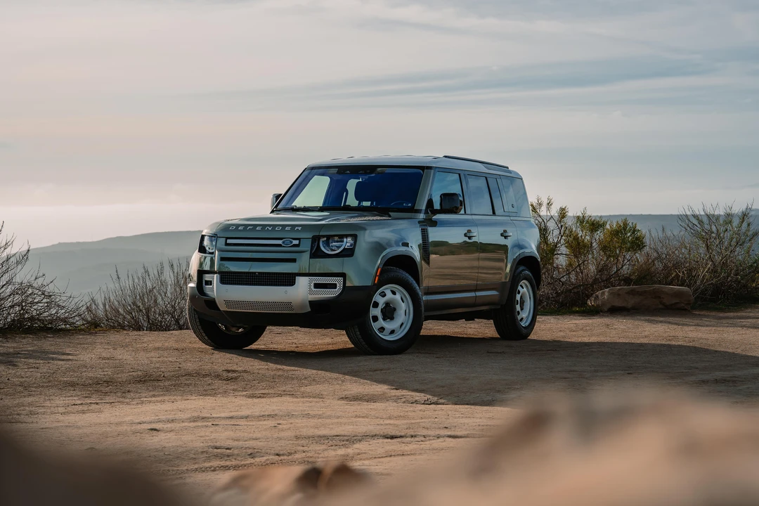 2020 Land Rover Defender L663 - Image 12 of 31