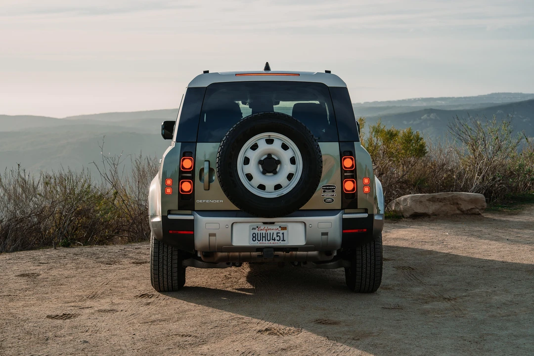 2020 Land Rover Defender L663 - Image 26 of 31