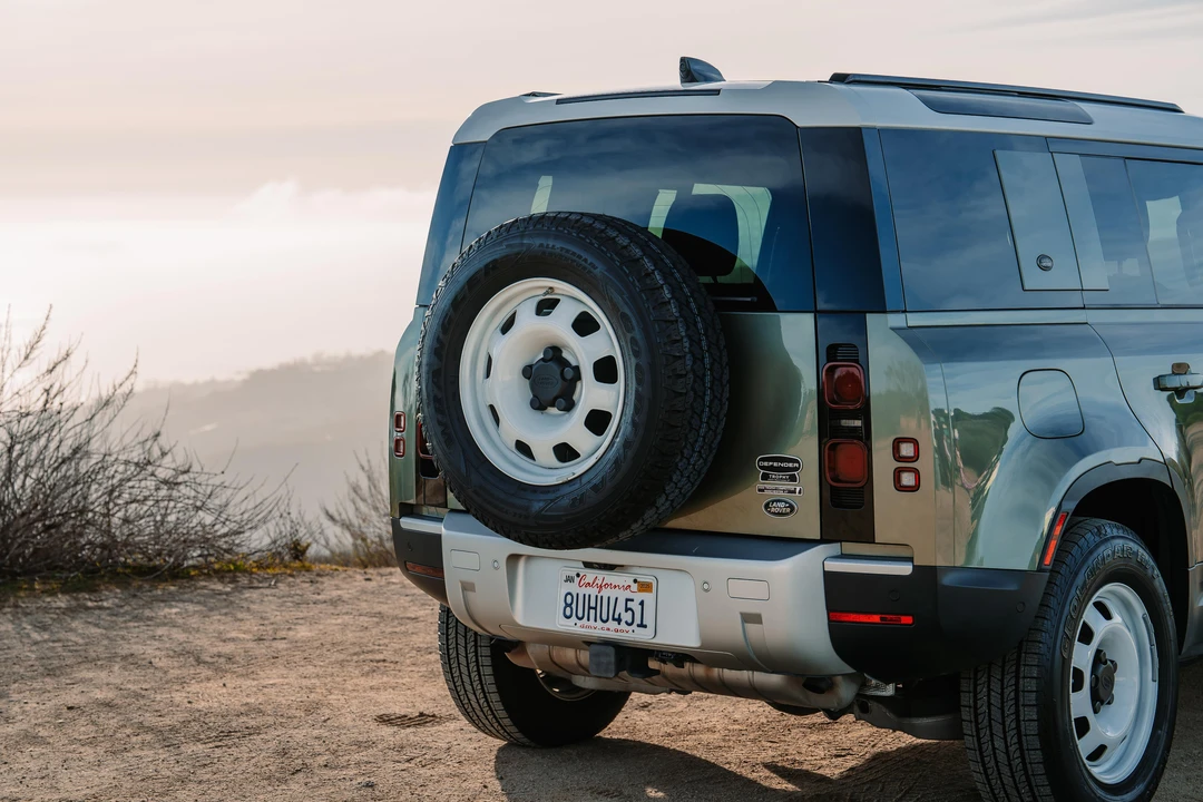2020 Land Rover Defender L663 - Image 27 of 31