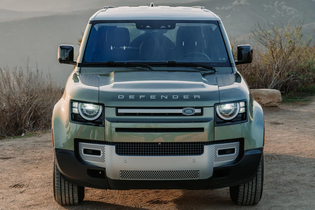 2020 Land Rover Defender L663 - Image 2 of 31