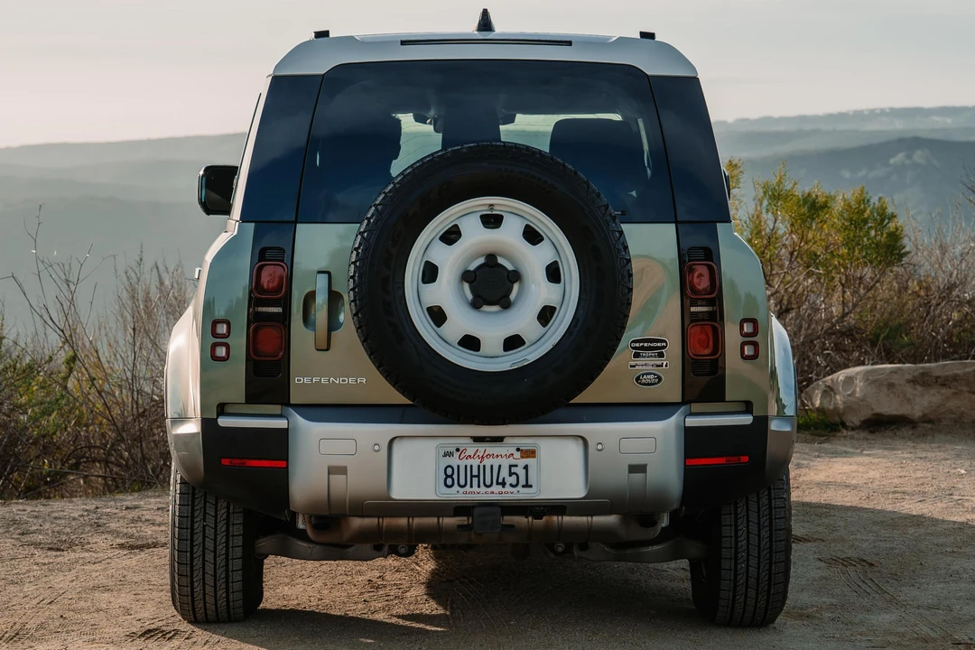 2020 Land Rover Defender L663 - Image 5 of 31
