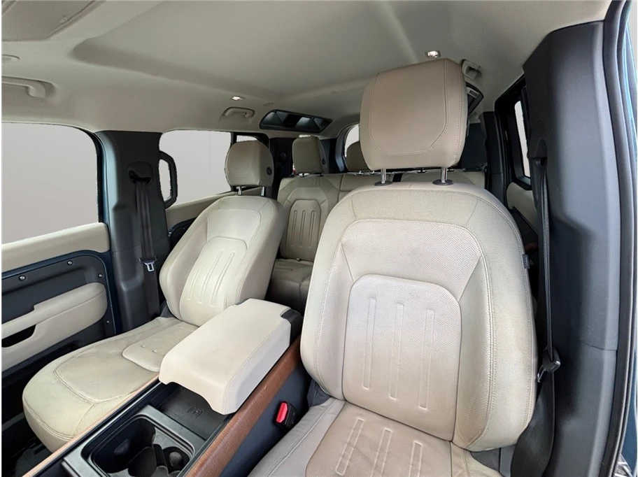 2020 Land Rover Defender L663 - Image 19 of 21