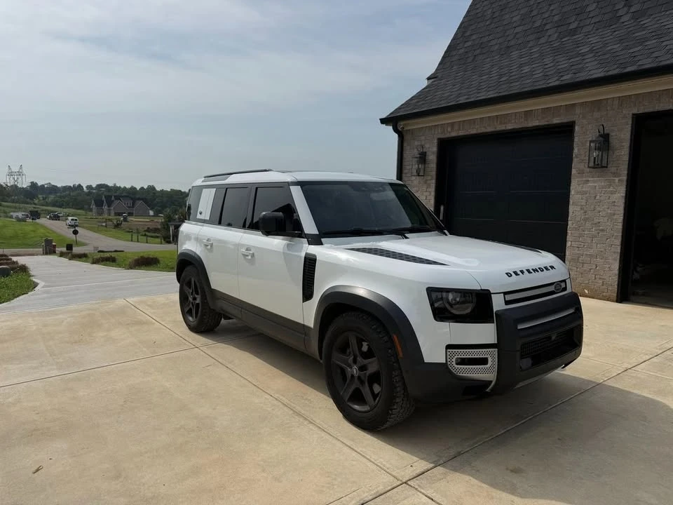 2020 Land Rover Defender L663 - Image 3 of 15