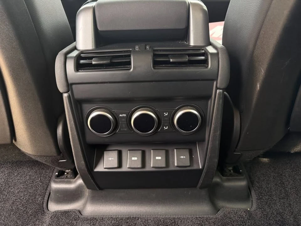 2020 Land Rover Defender L663 - Image 10 of 15