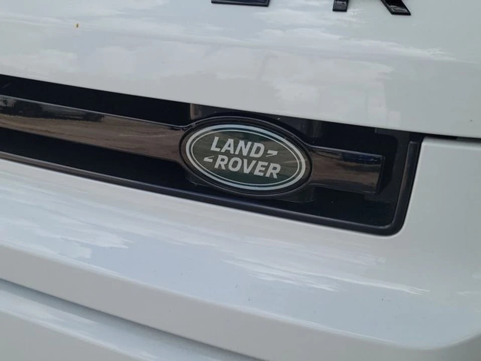 2020 Land Rover Defender L663 - Image 3 of 6