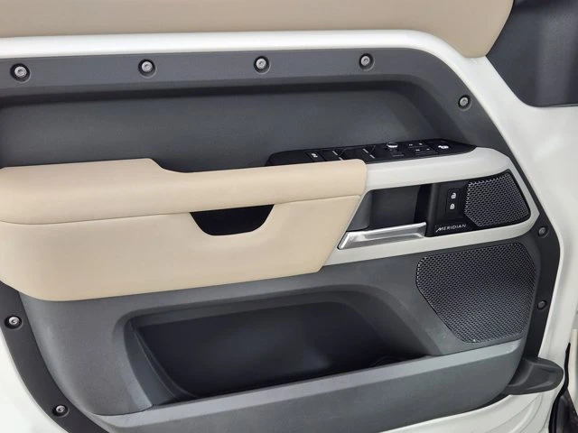 2020 Land Rover Defender L663 - Image 15 of 20