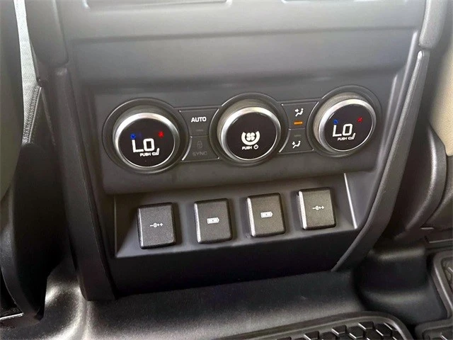 2020 Land Rover Defender L663 - Image 14 of 21