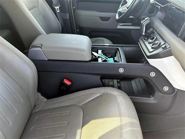 2020 Land Rover Defender L663 - Image 8 of 21