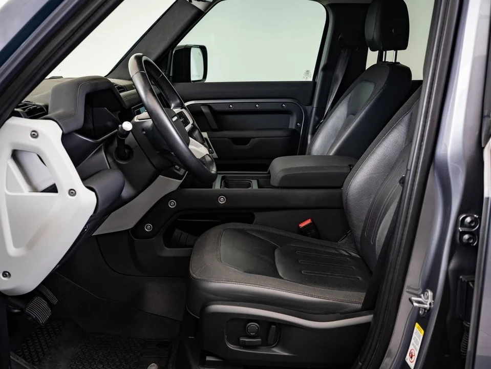 2020 Land Rover Defender L663 - Image 19 of 21