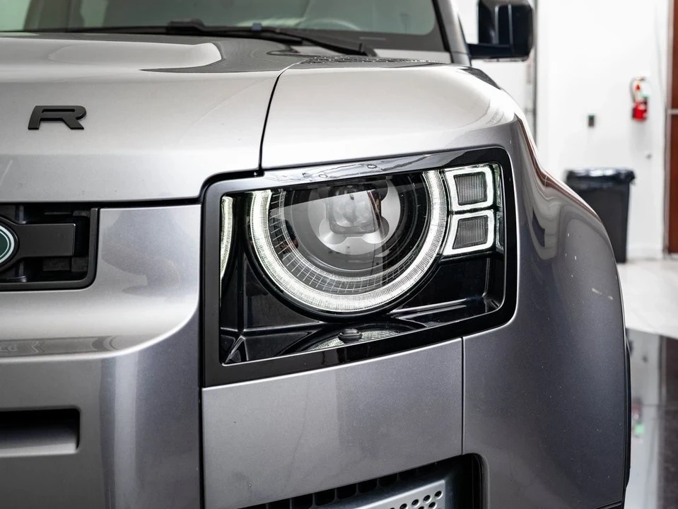 2020 Land Rover Defender L663 - Image 16 of 21