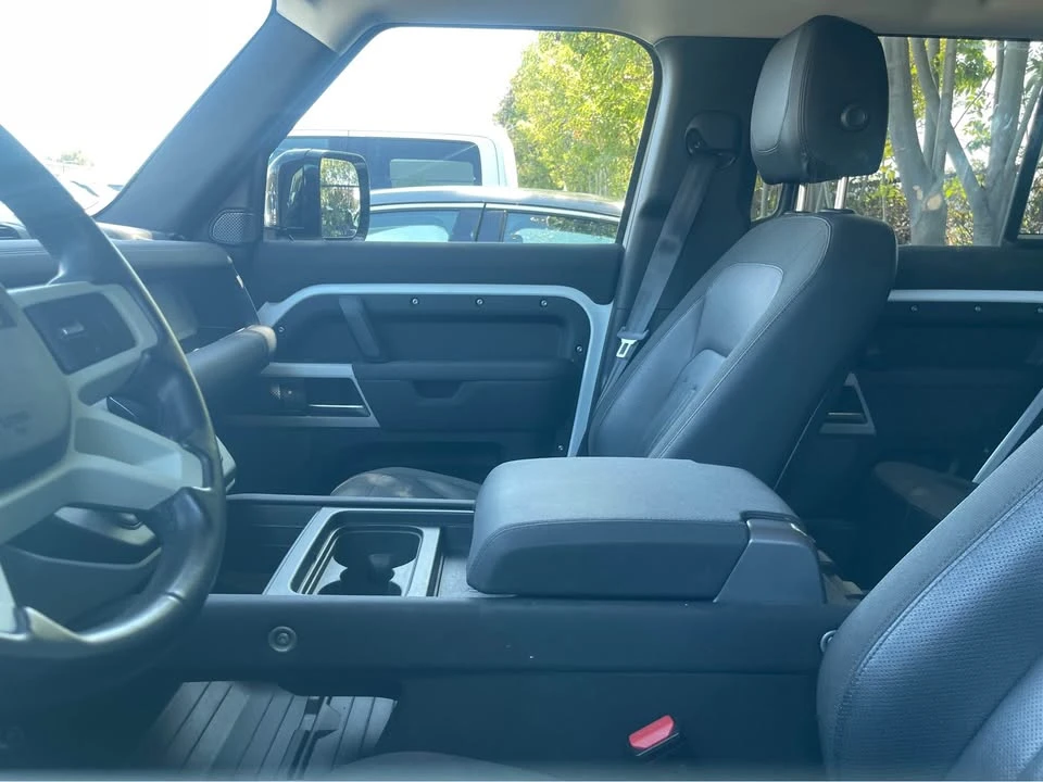 2020 Land Rover Defender L663 - Image 5 of 9