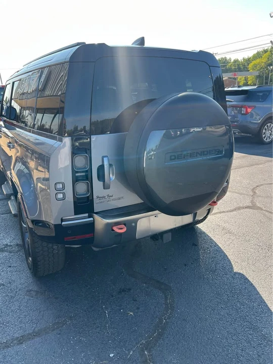 2020 Land Rover Defender L663 - Image 3 of 8