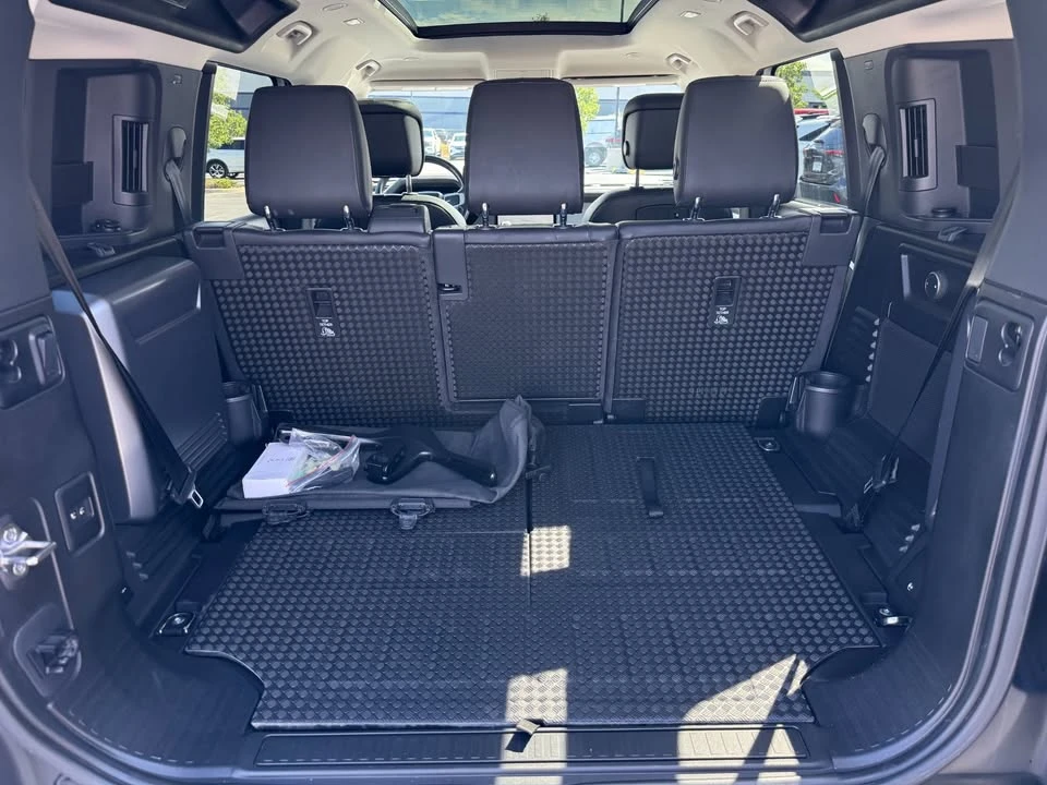2020 Land Rover Defender L663 - Image 9 of 15