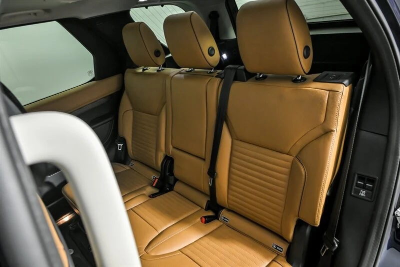 2020 Land Rover Discovery 5th Gen - Image 21 of 21