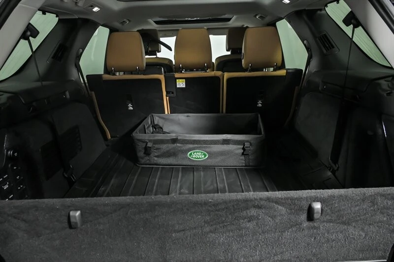 2020 Land Rover Discovery 5th Gen - Image 13 of 21
