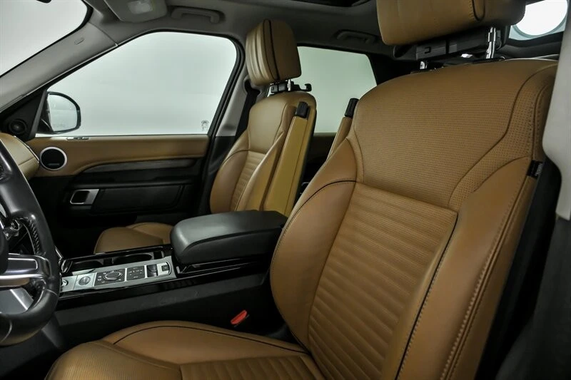 2020 Land Rover Discovery 5th Gen - Image 19 of 21