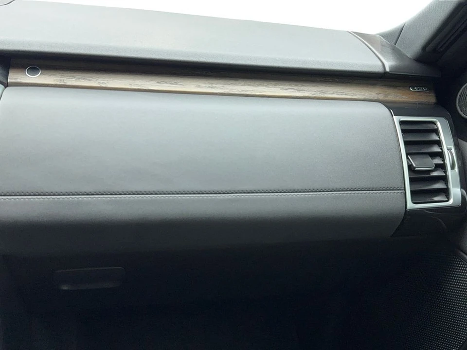 2020 Land Rover Discovery 5th Gen - Image 20 of 21