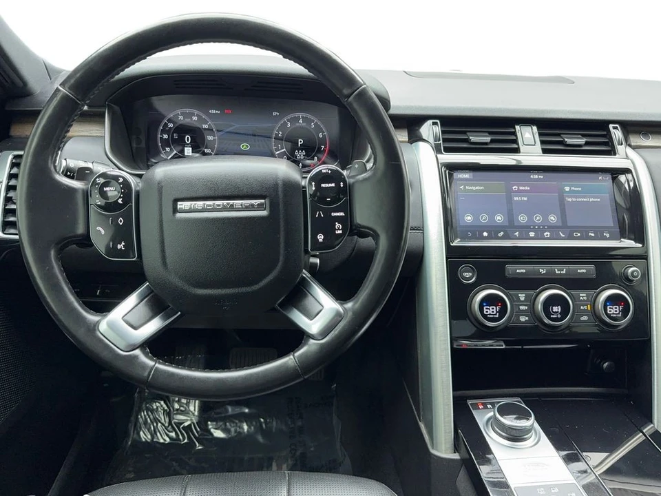 2020 Land Rover Discovery 5th Gen - Image 17 of 21