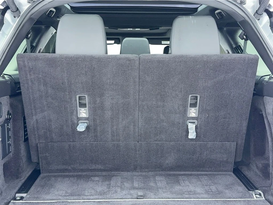 2020 Land Rover Discovery 5th Gen - Image 12 of 21