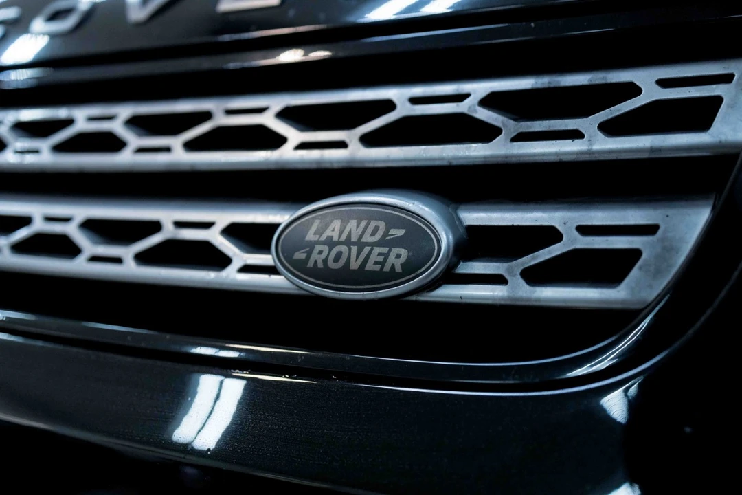 2020 Land Rover Discovery 5th Gen - Image 12 of 21