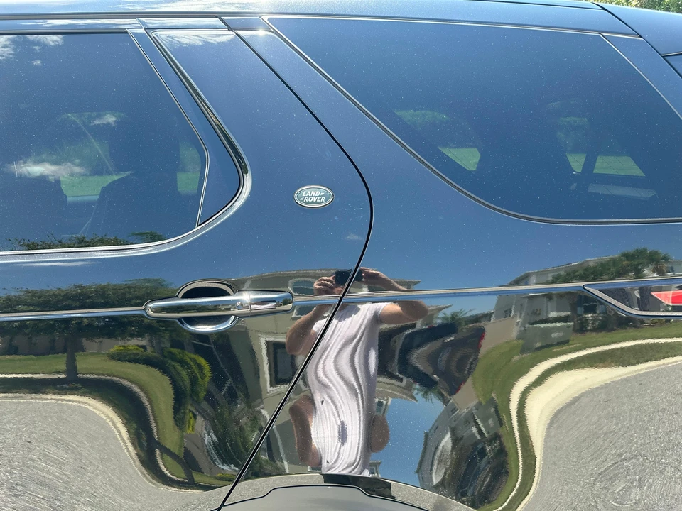 2020 Land Rover Discovery 5th Gen - Image 23 of 31