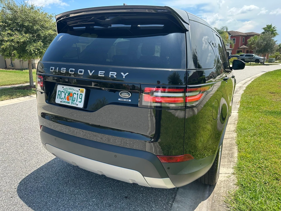 2020 Land Rover Discovery 5th Gen - Image 10 of 31