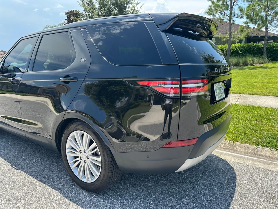 2020 Land Rover Discovery 5th Gen - Image 25 of 31