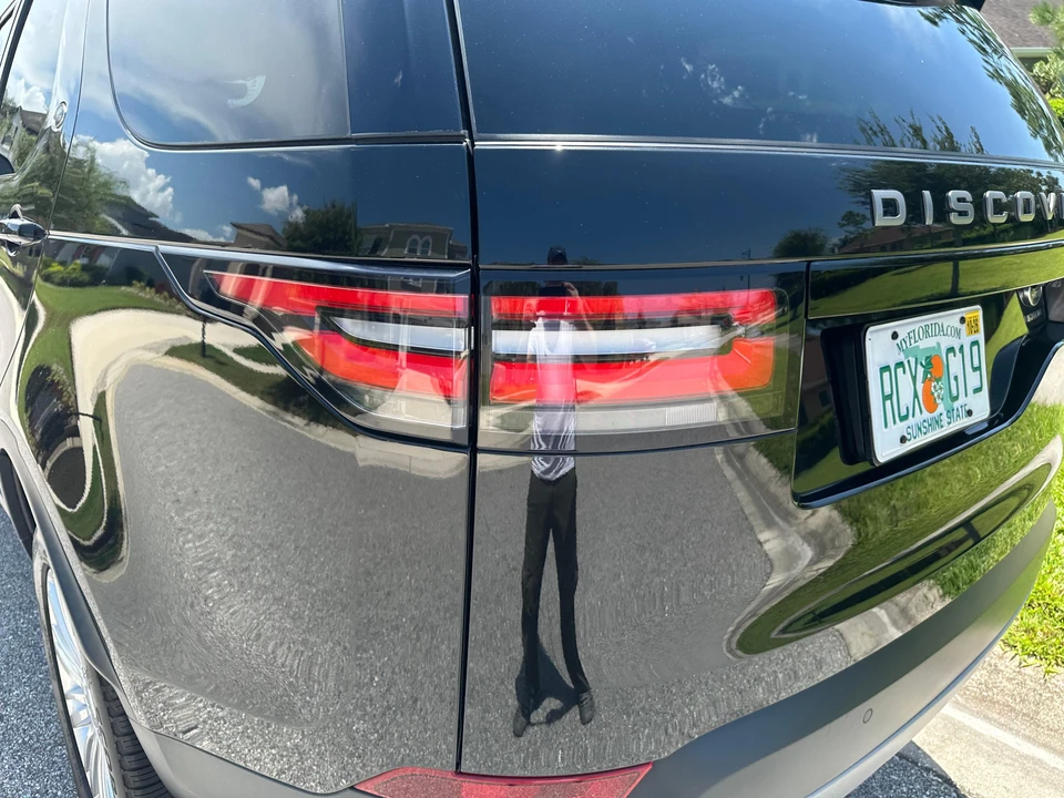 2020 Land Rover Discovery 5th Gen - Image 28 of 31