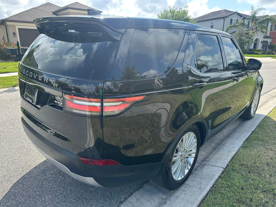 2020 Land Rover Discovery 5th Gen - Image 11 of 31