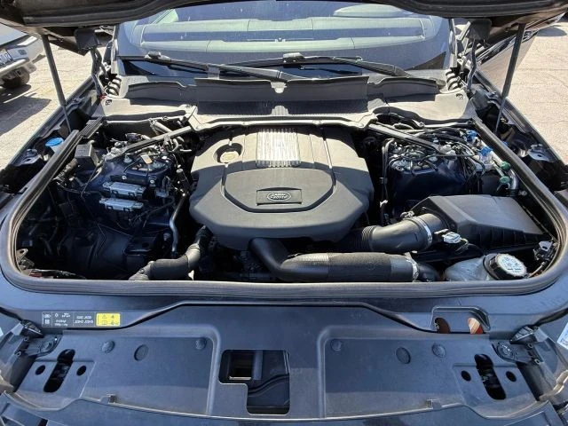 2020 Land Rover Discovery 5th Gen - Image 16 of 31