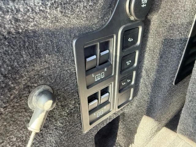 2020 Land Rover Discovery 5th Gen - Image 24 of 31