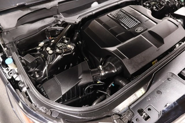 2020 Land Rover Discovery 5th Gen - Image 15 of 21