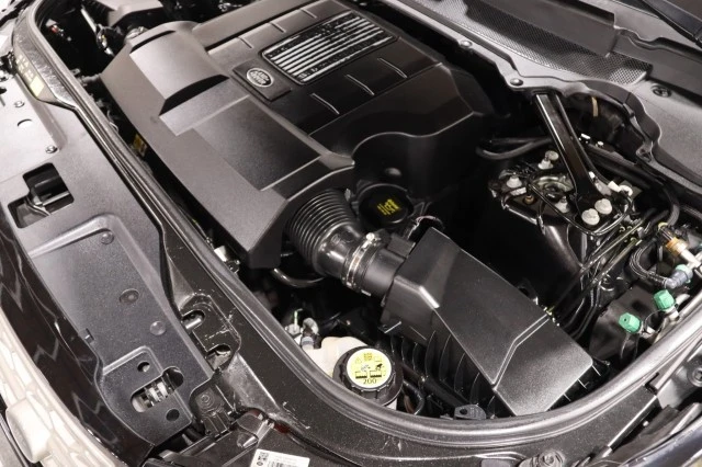 2020 Land Rover Discovery 5th Gen - Image 16 of 21
