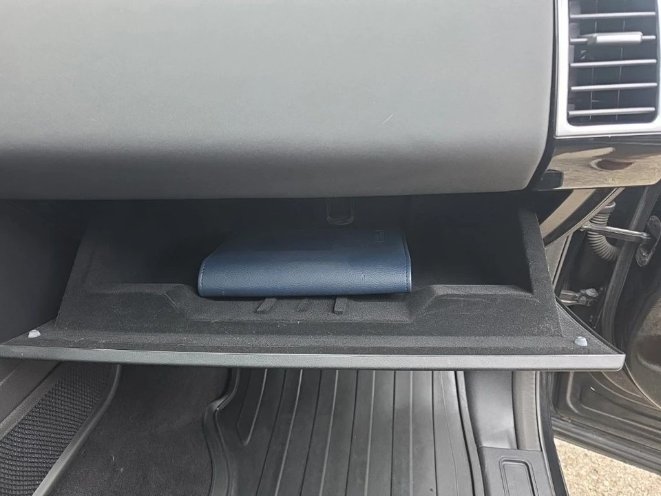 2020 Land Rover Discovery 5th Gen - Image 13 of 21