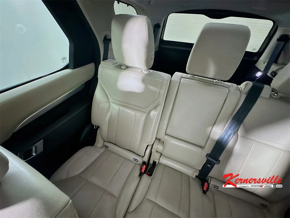 2020 Land Rover Discovery 5th Gen - Image 12 of 21
