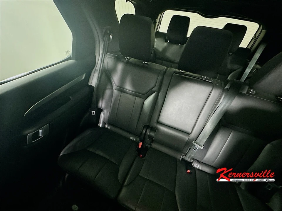 2020 Land Rover Discovery 5th Gen - Image 12 of 21