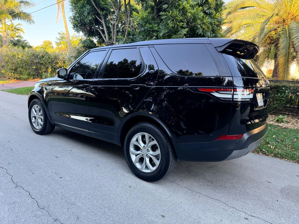 2020 Land Rover Discovery 5th Gen - Image 10 of 31