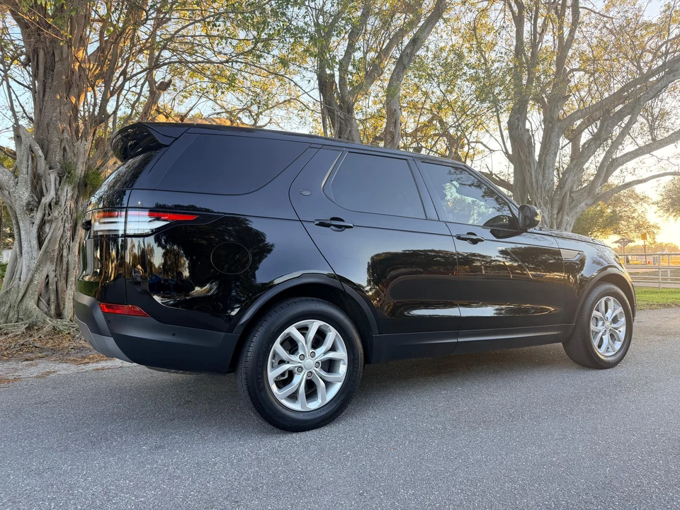 2020 Land Rover Discovery 5th Gen - Image 13 of 31