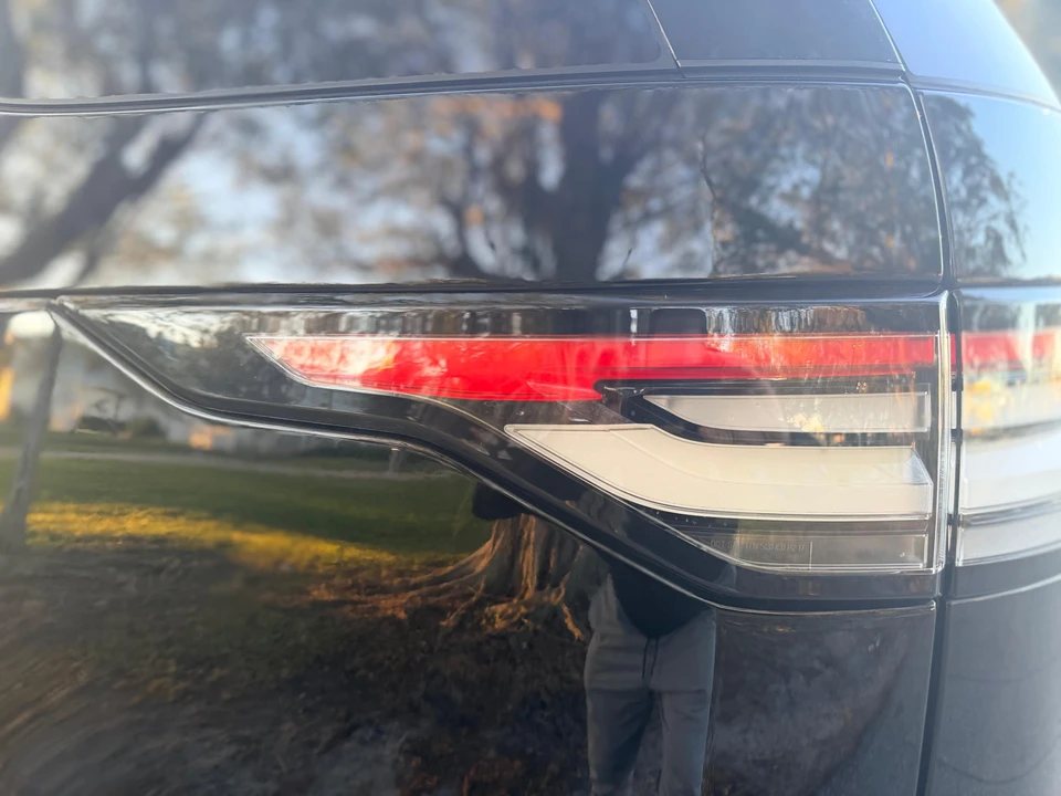 2020 Land Rover Discovery 5th Gen - Image 29 of 31