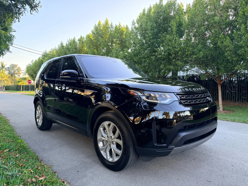 2020 Land Rover Discovery 5th Gen - Image 18 of 31