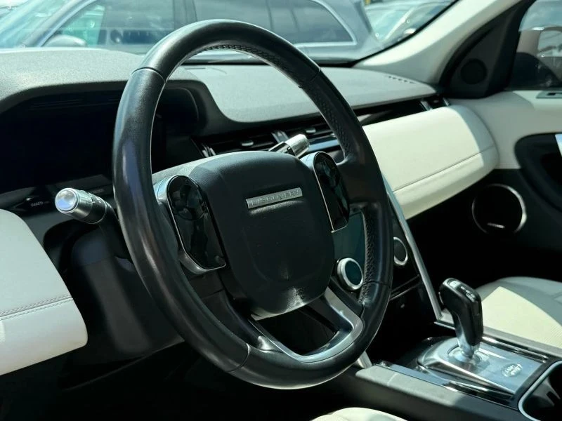 2020 Land Rover Discovery 5th Gen - Image 9 of 12